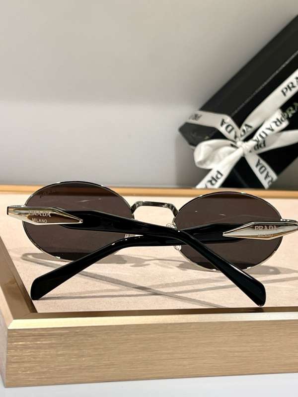Picture of Prada Sunglasses _SKUfw56836364fw